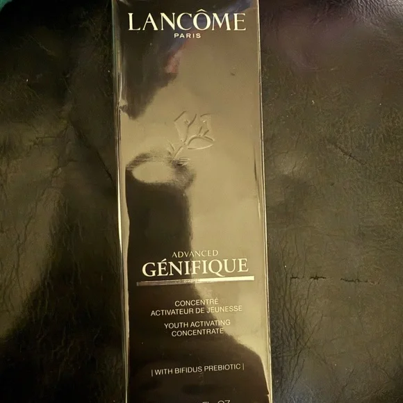 Lancome Advanced Genifique Youth Activating Concentrate - Picture 2 of 3